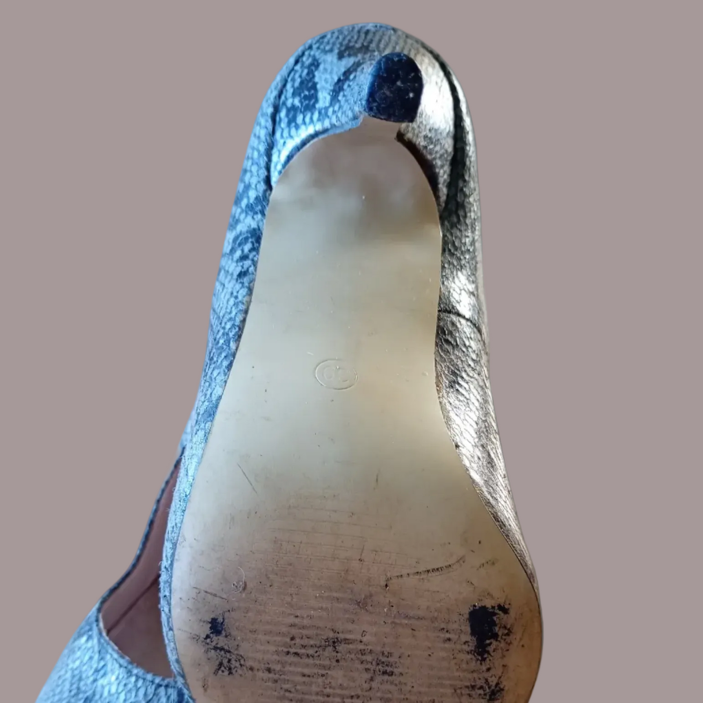 Décolleté a Punta Snake Print Blu Elettrico Tacco Spillo – Numero 39 – Usato