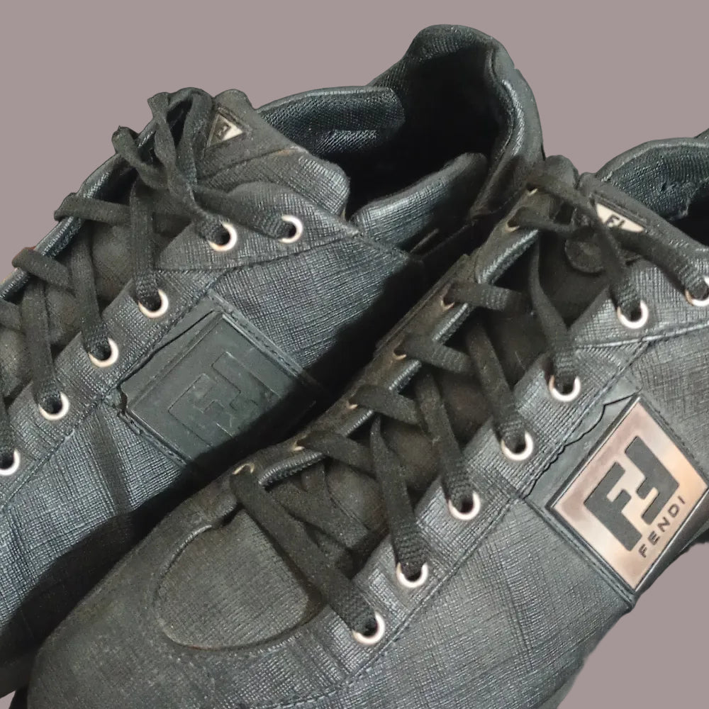 Sneaker Fendi in Pelle Nera con Logo – Taglia 38 | Usato Ottime Condizioni