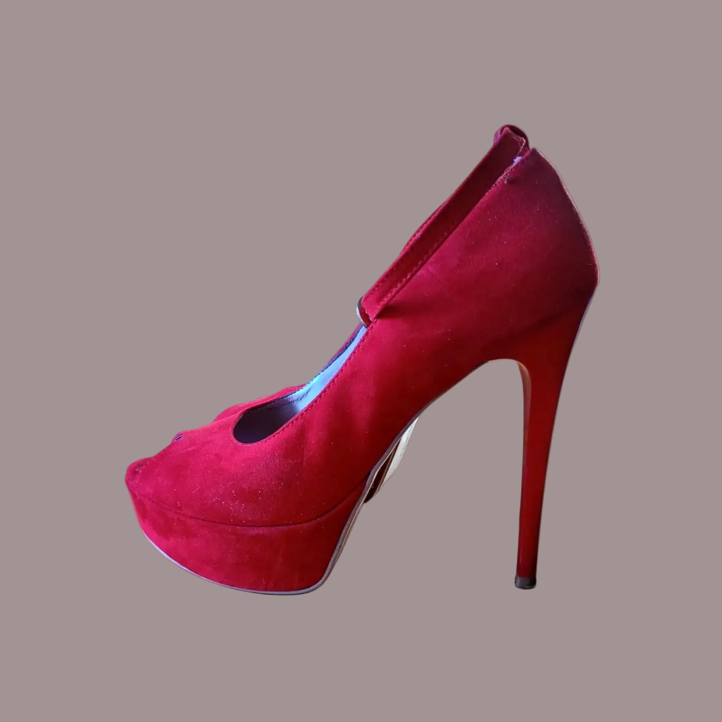 Miss Globo Décolleté Peep-Toe Rosso Scamosciato con Plateau – Numero 38 – Made in Italy