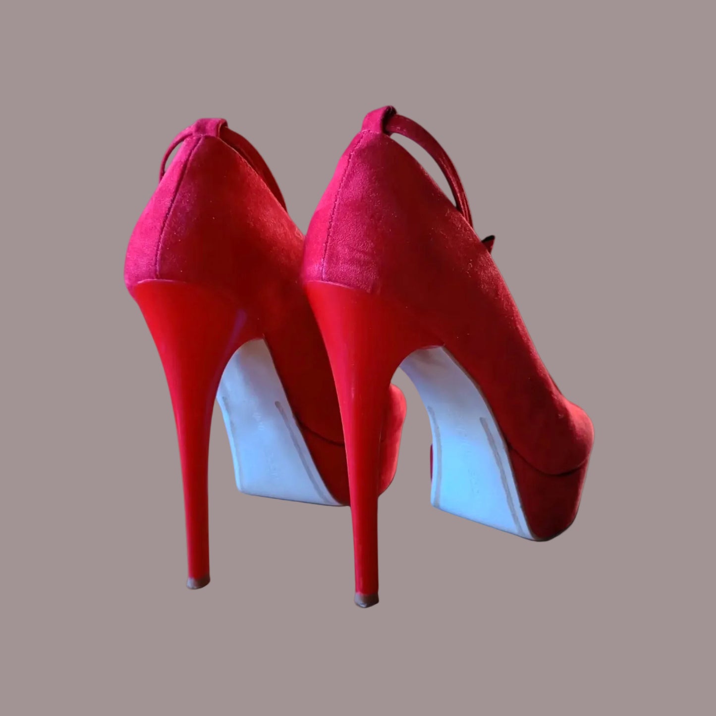 Miss Globo Décolleté Peep-Toe Rosso Scamosciato con Plateau – Numero 38 – Made in Italy