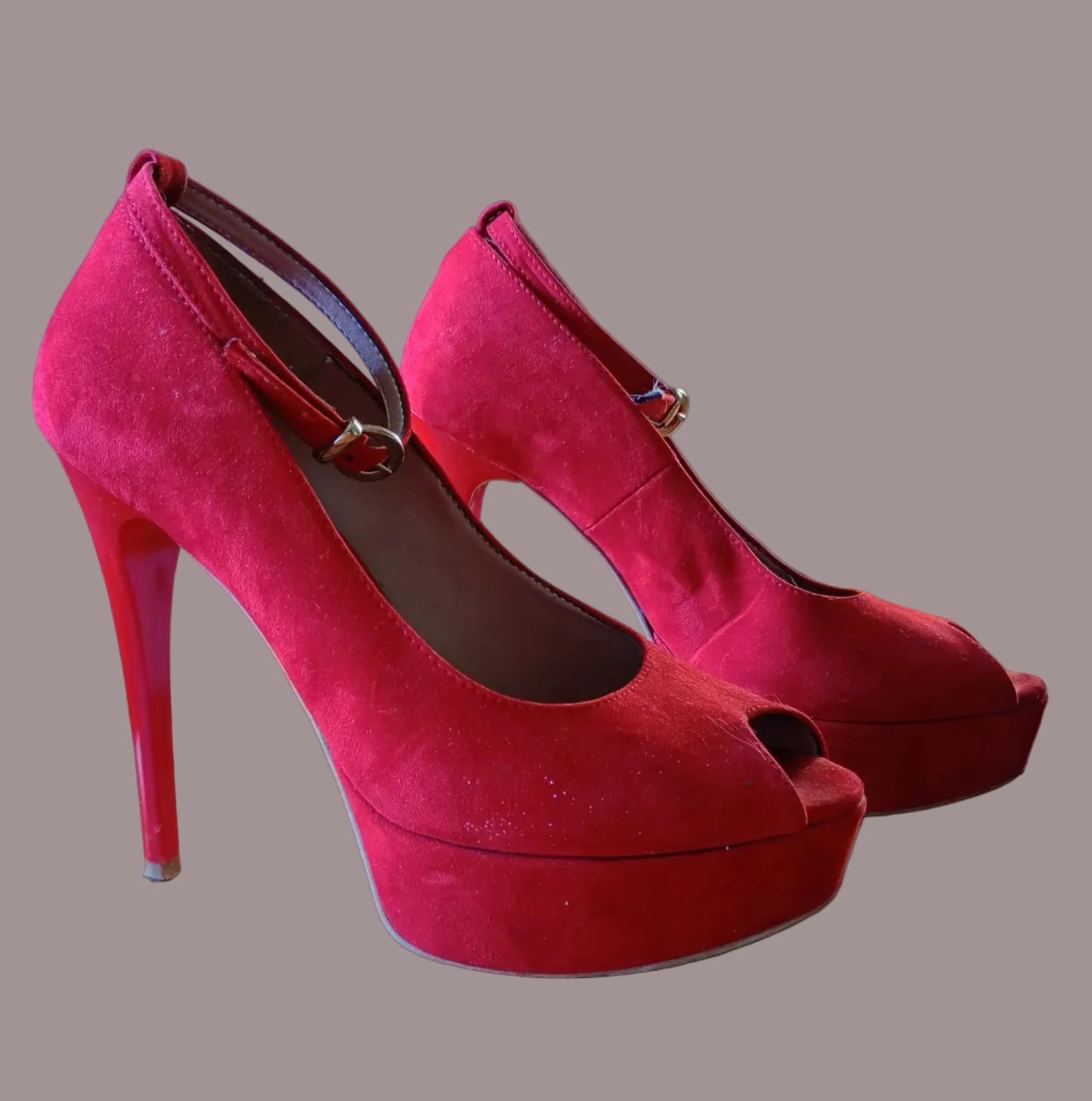 Miss Globo Décolleté Peep-Toe Rosso Scamosciato con Plateau – Numero 38 – Made in Italy